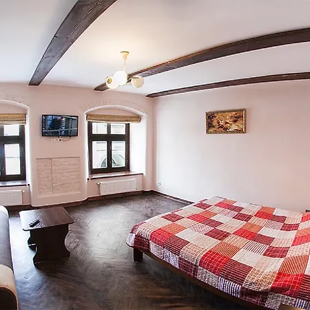 Virmenska Street Apartments: Central Two-Bedroom with Wi-Fi Lviv Exterior photo